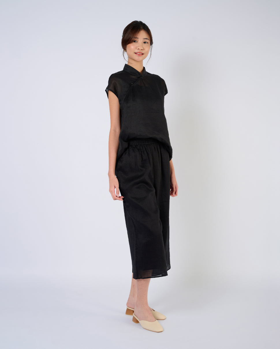 Cap Sleeve Ramie Cheongsam Top in Black