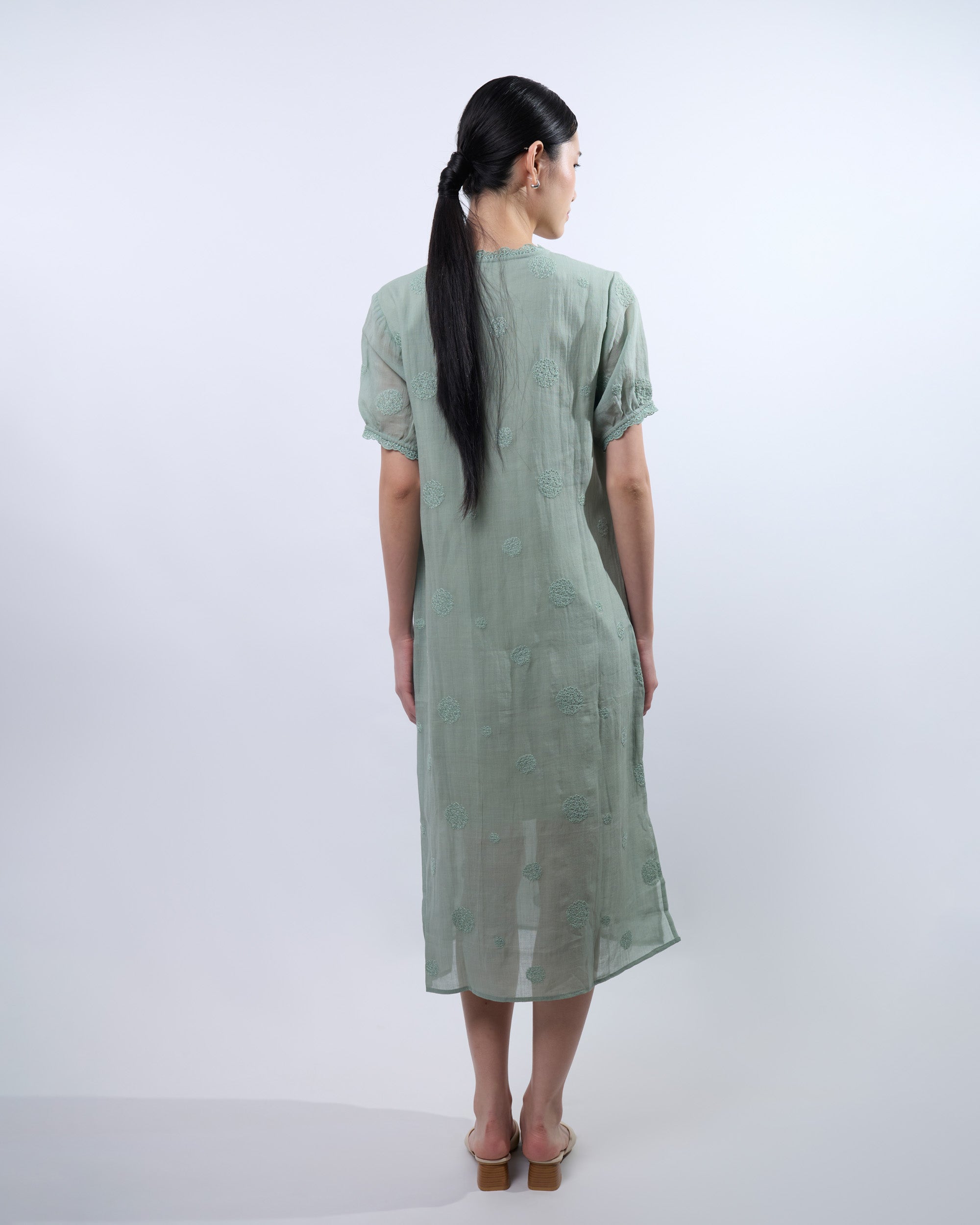 Embroidered V-neck Cheongsam Qipao Dress in Green