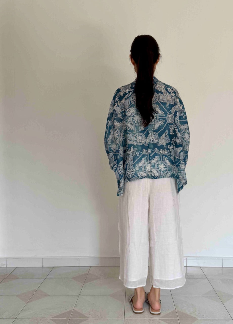 Chinese Button Butterfly Sleeve Cheongsam Qipao Top in Blue Print