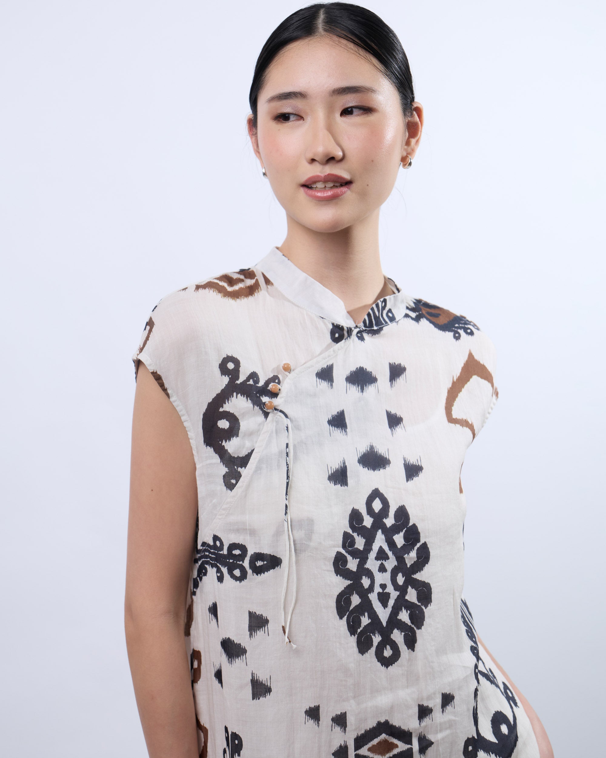 Cap Sleeve Cheongsam Dress in Oracle Prints