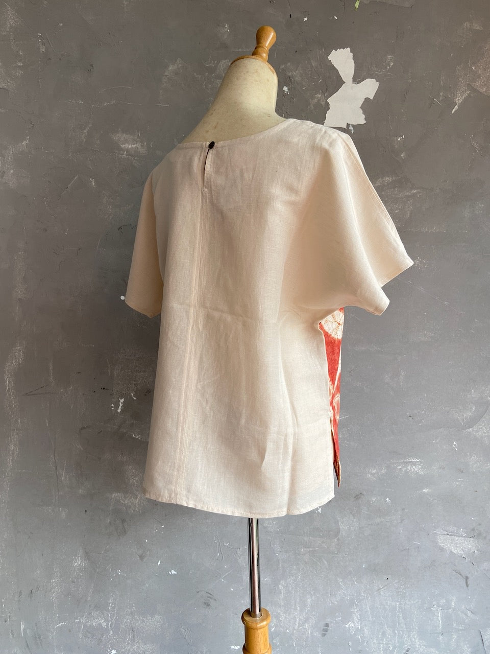 Shibori Naturally Dyed Batwing with Pocket Top - Flower Red