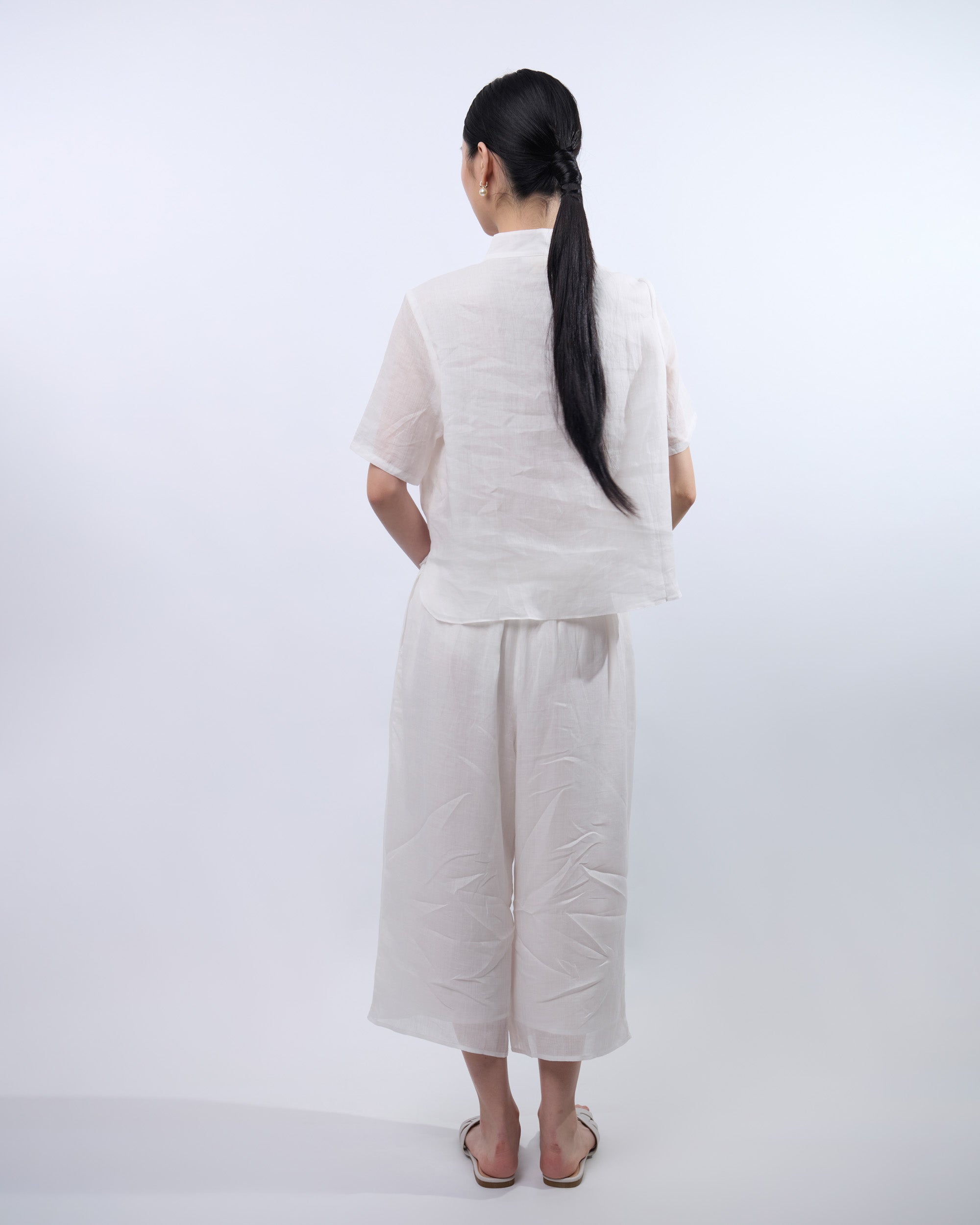Short Sleeve Ramie Cheongsam Top in White
